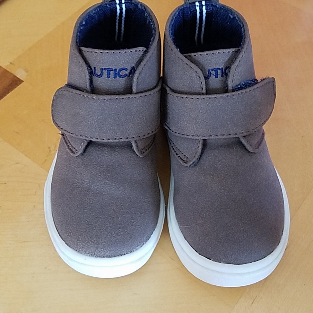 Nautica boots